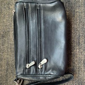 Large wristlet clutch